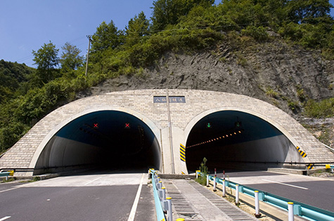 玉屏至三穗高速公路八仙岩隧道